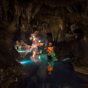 Tour miền Tây Quảng Trị 3 ngày 2 đêm: Chà Lòi, Hang Kiều, Bang Onsen và Dương Cầm