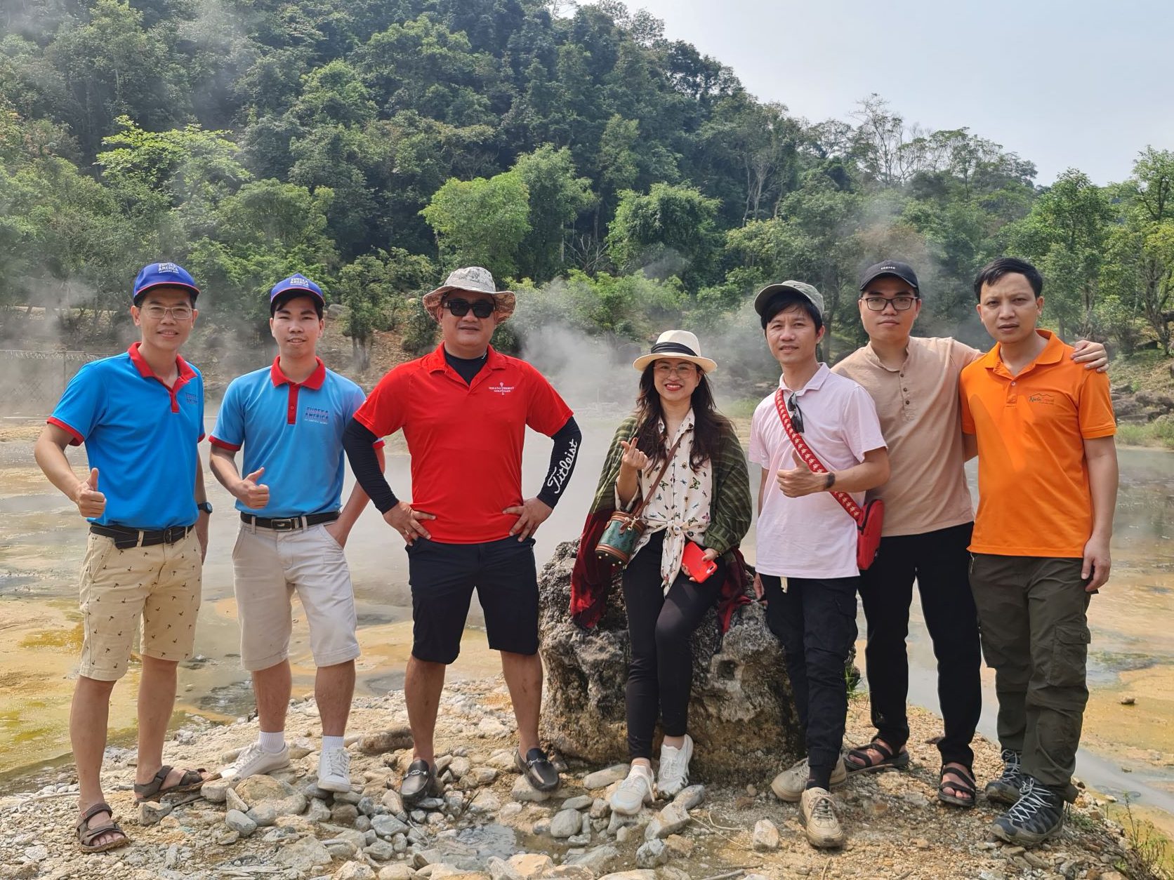 Checkin Suối Nước Nóng Bang