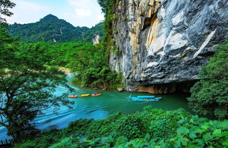 Thăm quan Phong Nha Kẻ Bàng mùa đông xuân