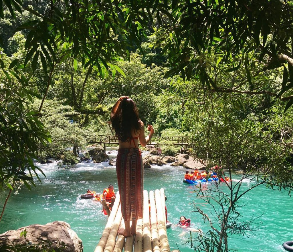Trải nghiệm những thú vui đặc sắc tại sông Chày hang Tối Quảng Bình?
