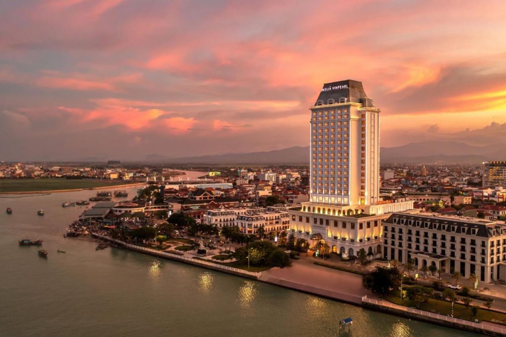 Chia sẻ kinh nghiệm đặt khách sạn ở Quảng Bình siêu chi tiết