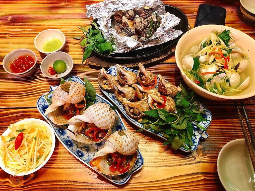 Lương Chinh - Nhà hàng hải sản Quảng Bình giá rẻ