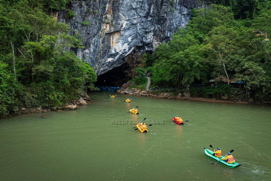 Đi du lịch Quảng Bình mùa nào đẹp? Nên đi du lịch Quảng Bình vào mùa hè từ tháng 4 đến tháng 8