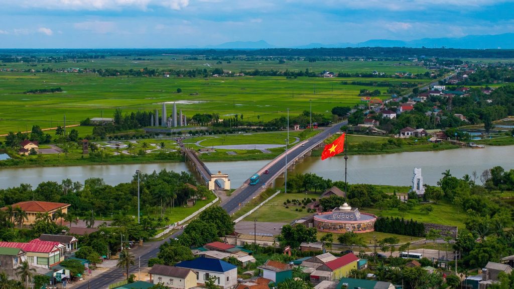 Đôi bờ hiền Lương