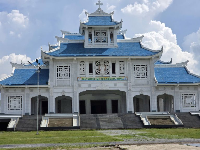 Trung Tam Hành hương Đức Mẹ La Vang